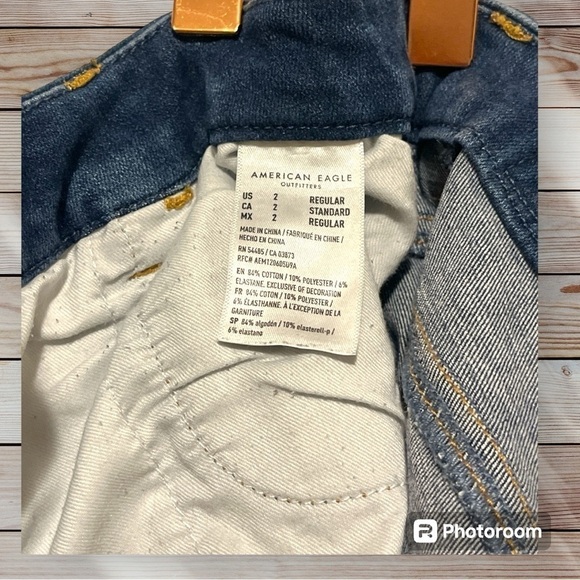 AMERICAN EAGLE JEANS WOMENS CURVY HI-RISE JEGGING DISTRESSED - Picture 6 of 7